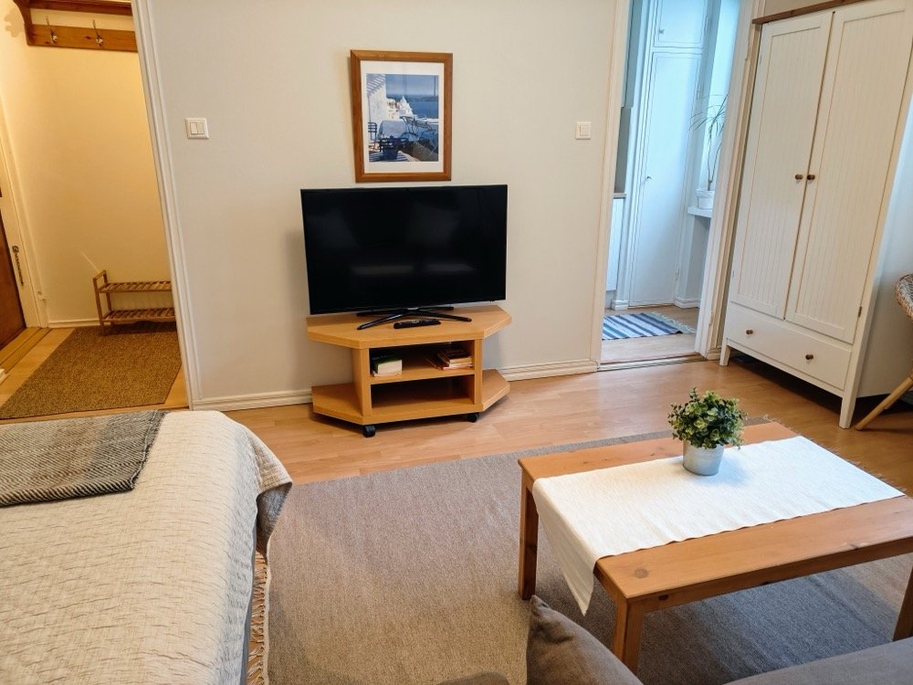 Yksiö 1 – Eskolampi